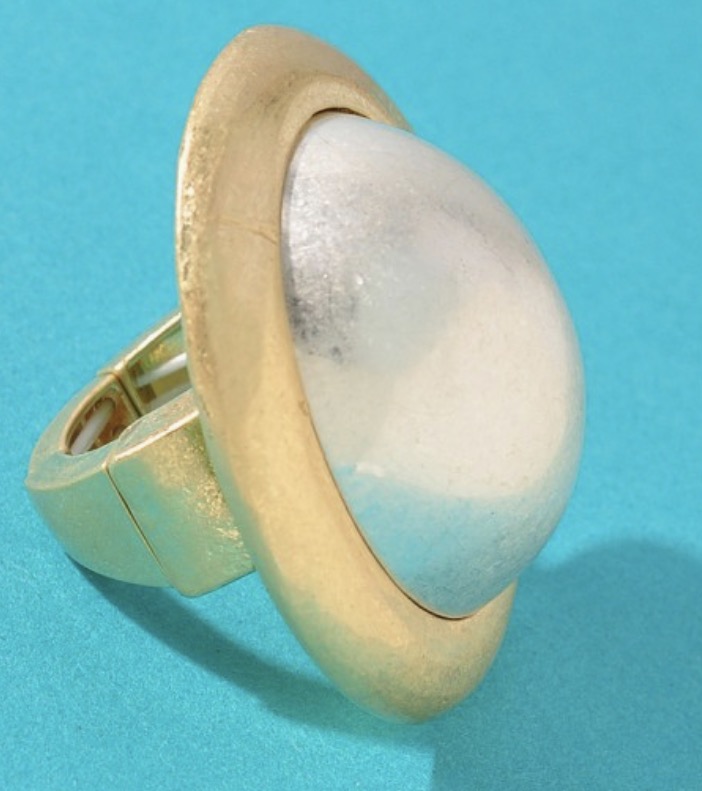 Oval Pearlized Ring