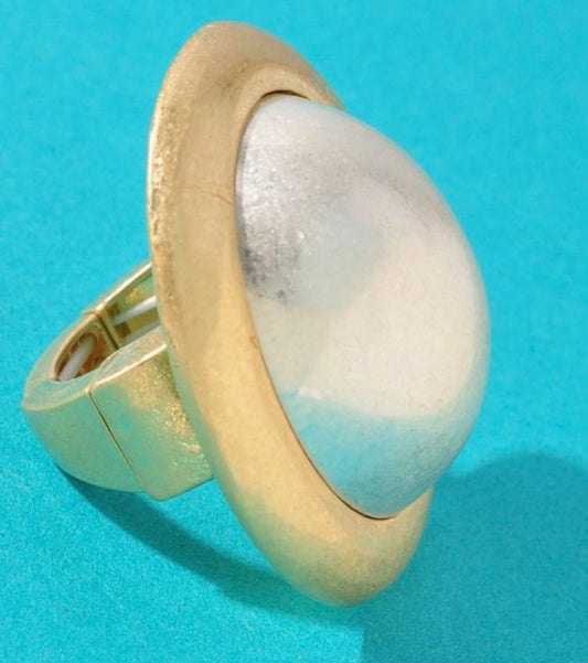 Oval Pearlized Ring