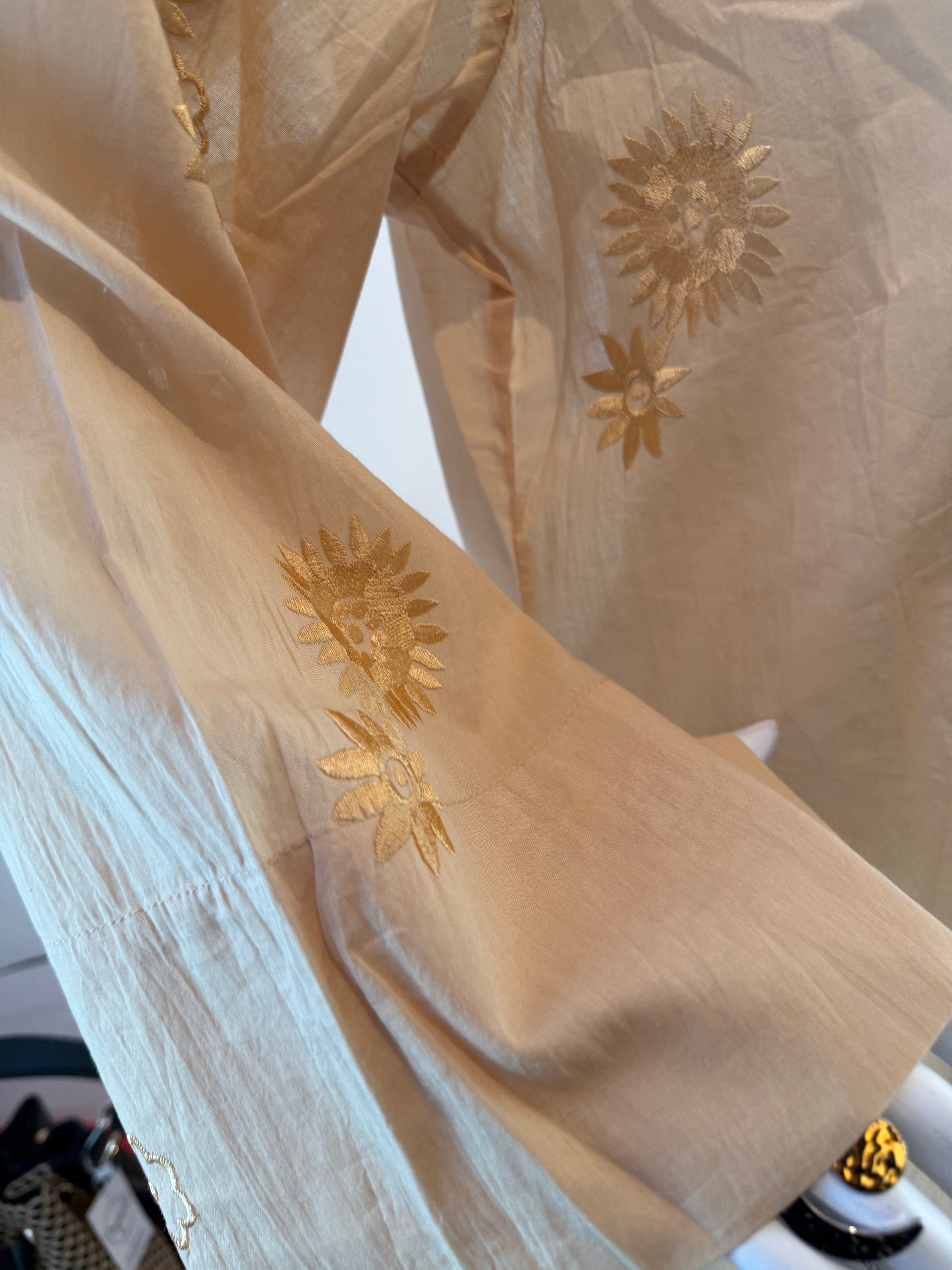 Floral Embroidered Trilce